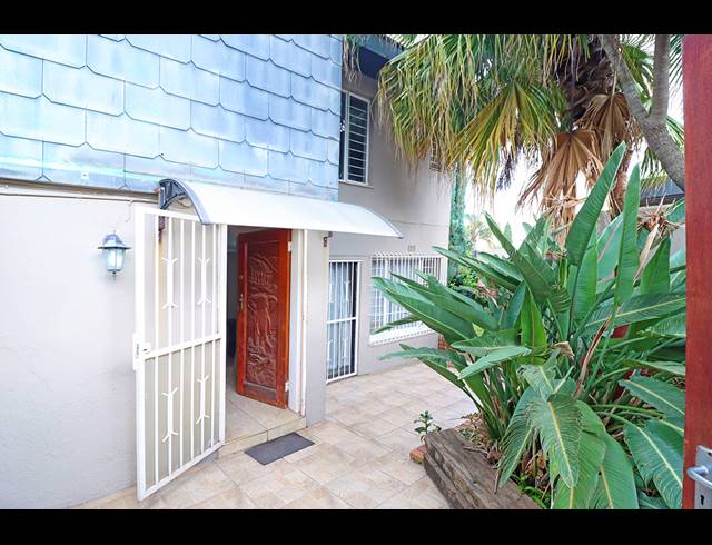 2 BEDROOM TOWNHOUSE FOR SALE IN BRUMA